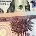 رئيس وزراء دولة عربية يلقي باللوم على “التحويلات الاحتيالية” في أزمة الدولار