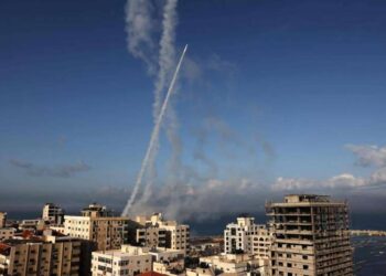 “برا وبحرا وجوا” الفلسطينيين يزلزلون الارض تحت اقدام الاسرائليين