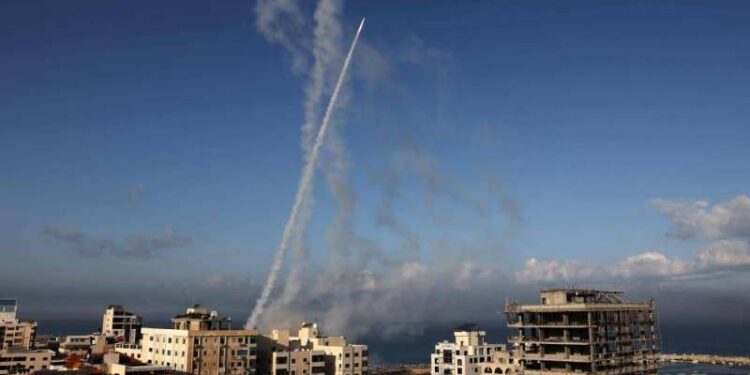 “برا وبحرا وجوا” الفلسطينيين يزلزلون الارض تحت اقدام الاسرائليين