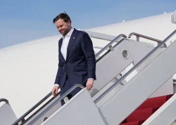 نائب الرئيس الامريكي يغادر إلى إسلام آباد الثلاثاء للتفاوض مع إيران