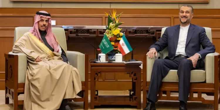 إيران تعلن وصول وفد إلى الرياض تمهيداً لإعادة فتح السفارة والقنصلية