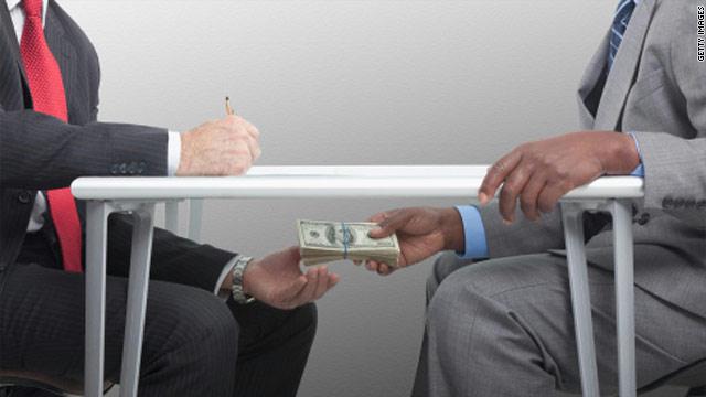 بغداد تعلن منع سفر عدد من كبار المسؤولين لشبهات فساد