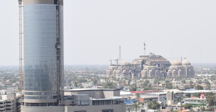 مسار التنمية الضائع في العراق لتطبيق الإصلاحات الاقتصادية “لا تحظى بتأييد شعبي”