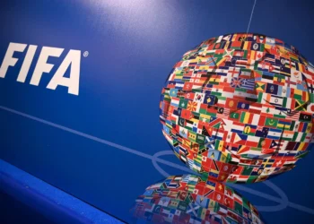 «الفيفا» تُعلق انتخابات الاتحاد العراقي لكرة القدم