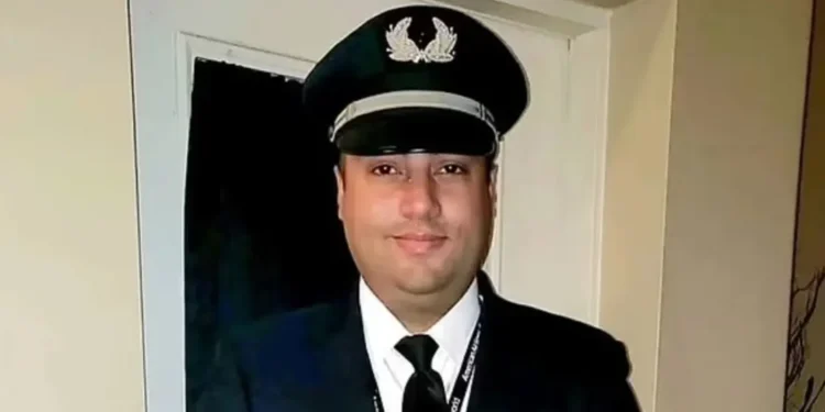 الدقائق ال 10 الاخيرة في حياة قائد الطائرة الامريكية المنكوبة