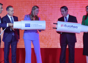 إطلاق مشروع لبناء كابل كهربائي يربط قبرص بالاتحاد الأوروبي