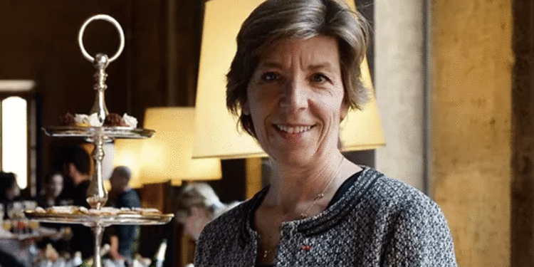 باريس تدين “القمع العنيف” للتظاهرات في إيران