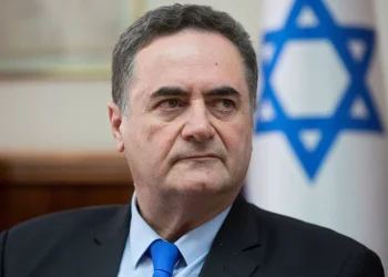 كاتس مهدداً خامنئي: ارفع عينك وانصت لكل ضجيج
