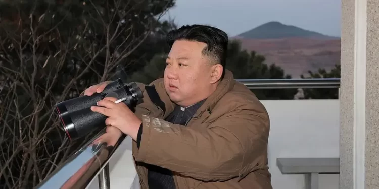 كيم أطلق صاروخاً باليستياً.. لبث الخوف في قلب سيول