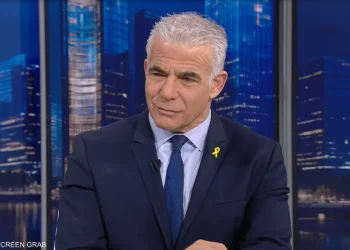 لابيد يكشف شروط الاتفاق مع إيران وملف غزة وحماس