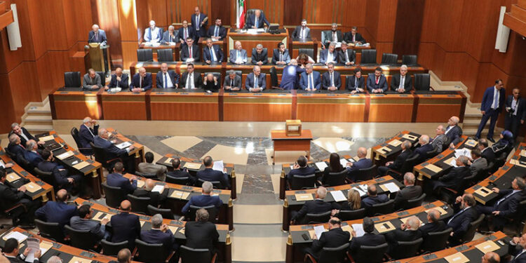 البرلمان اللبناني يخفق مجدداً في اختيار رئيس الجمهورية