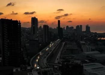 وزير: لبنان بانتظار ضوء أخضر أميركي بشأن الكهرباء الأردنية