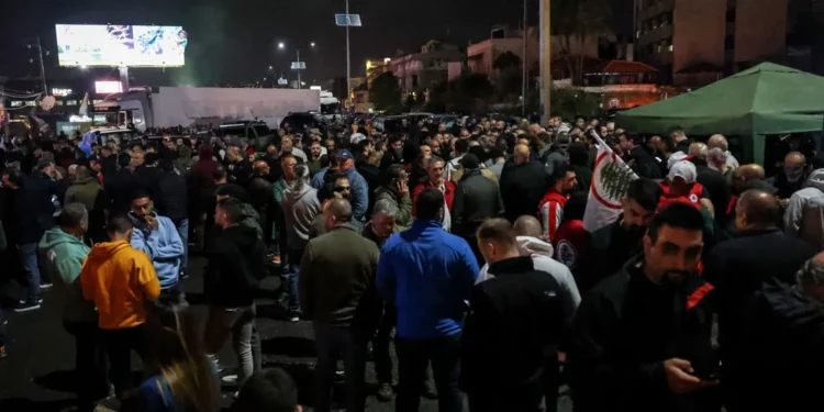 السلطات اللبنانية توقف 7 سوريين بعد مقتل مسؤول حزبي محلي