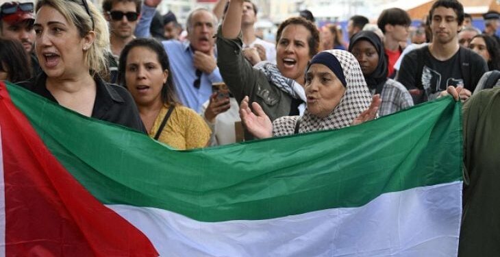 الامن الفرنسي يمنع تجمّعين في باريس مؤيدين للفلسطينيين- (فيديو)