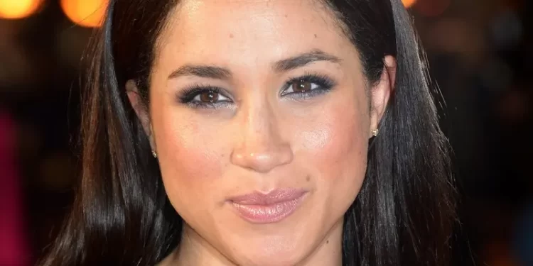 “متنمرة ونرجسية”.. تصريحات مزلزلة لمساعدي ميغان ماركل