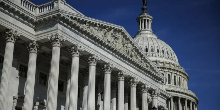 قلق أوكراني من التصريحات الأميركية.. هل ينتهي دعم المليارات؟