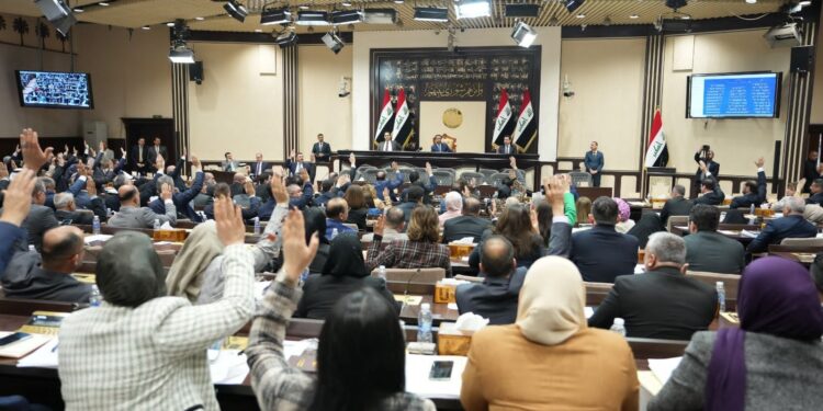 مجلس النواب العراقي يطالب الحكومة بفتح الحدود مع سوريا وتركيا لاغاثة المنكوبين
