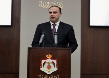 الوزير محمد المومني: هناك هجوم “خبيث” على جهود الأردن بغزة