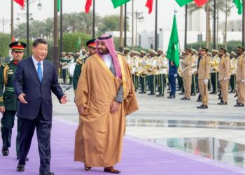 هل ستكون الصين بديلا لأمريكا في الشرق الأوسط بعد دبلوماسيتها بين السعودية وإيران؟