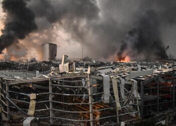 على واشنطن معاقبة المسؤولين الذين يعرقلون تحقيق مرفأ بيروت