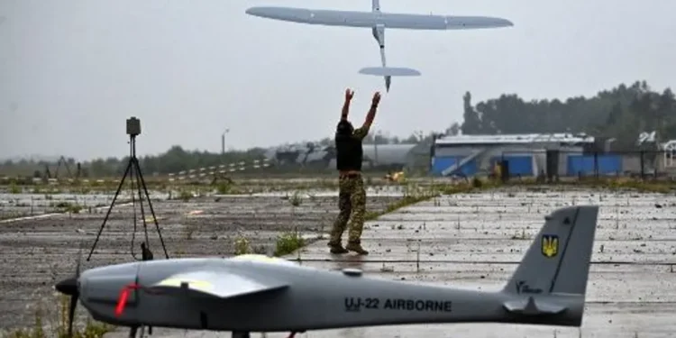 أوكرانيا ستنتج آلاف الطائرات المسيرة بعيدة المدى في 2024