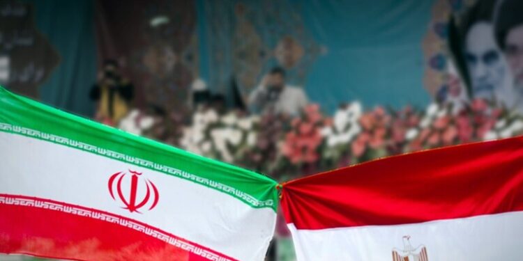 مخاوف إسرائيلية من التقارب بين مصر وإيران.. والرياض تكتشف خيانة أمريكا للقاهرة