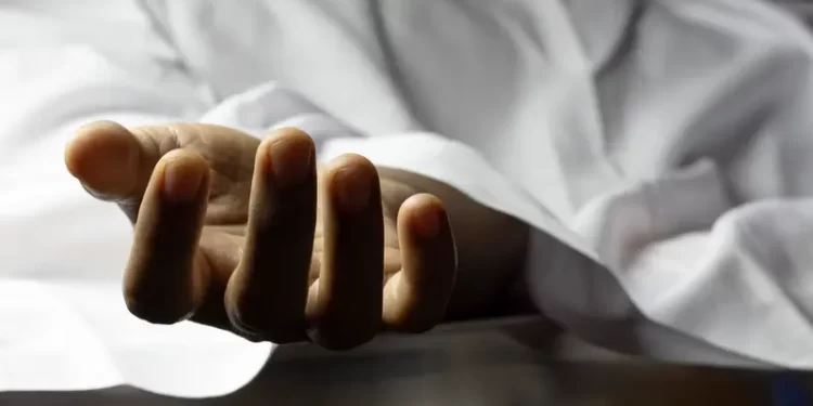 شنق نفسه بثوبها.. مفاجأة تبرئ فتاة مصرية من قتل خطيبها