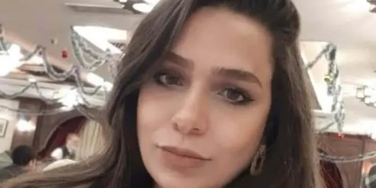 احتضنت أطفالها وماتت.. الزلزال ينهي حياة مصرية بالسكتة القلبية