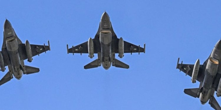 “أكثر من 125 مقاتلة” لأطول معركة جوية بين باكستان والهند