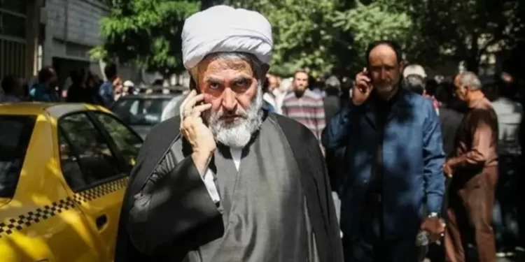 “هجوم شيراز مدبر”.. اتهامات تلاحق مسؤولاً بالحرس الثوري الايراني