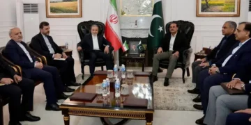 ترامب مصمّم على “الانتصار” في حرب إيران وباكستان تترقب عودة عراقجي