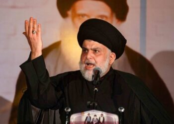 “نيويورك تايمز”: انقلاب الصدر الهادئ يؤشر إلى بداية النهاية للنظام السياسي المدعوم أمريكياً في العراق