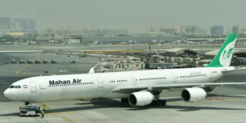 رغم تهديدات أميركية بفرض عقوبات “طائرة تجارية إيرانية تهبط في الصين”