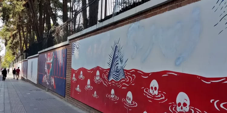 تواصل الاحتجاجات بإيران.. وتهمة “الإفساد في الأرض” ذريعة للإعدامات