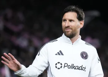 ميسي يفجر مفاجأة من العيار الثقيل بعودته إلى برشلونة