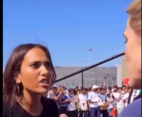 ناشطة مصرية تواجه مراسلة سي إن إن: أنت كاذبة.. ومحتجون يطردون طاقم القناة في رام الله- (فيديو)