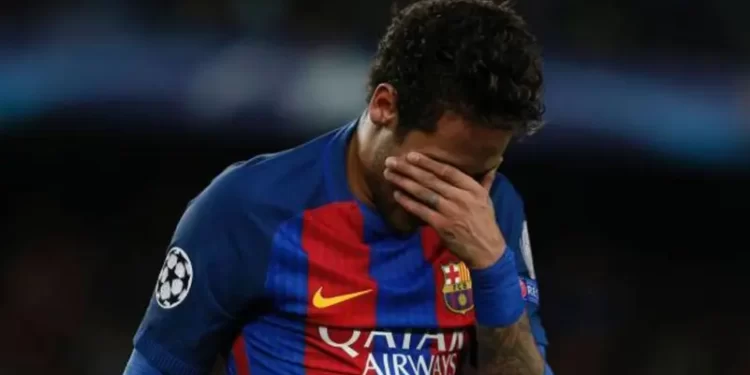 مصادر رياضية… نيمار بكى كثيرًا قبل الرحيل من برشلونة