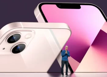 “ابل” تمنح مستخدمي هواتف الايفون خاصية مسح المستندات ضوئيا وتوقيعها وارسلها بسرعة