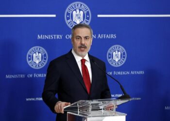 تركيا تطالب الاتحاد الأوروبي بموقف واضح من انضمامها لعضويته