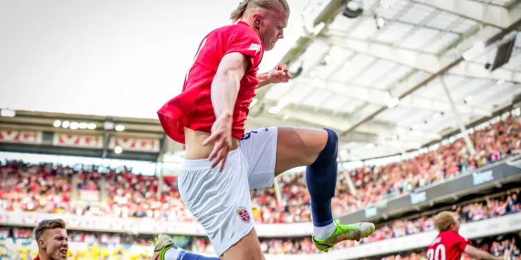 هالاند يتألق مجددا ويقود النرويج للفوز 3-2 على السويد