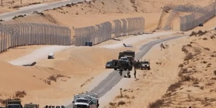 مقتل جنديين إسرائيليين ومسلح في هجوم قرب حدود مصر