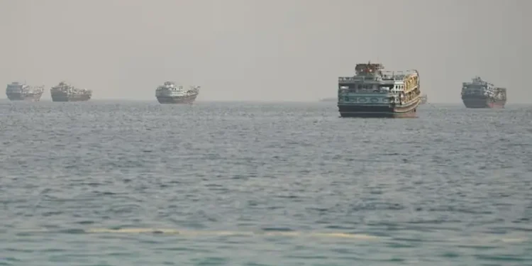 تعرض سفينة لهجوم أثناء عبورها هرمز