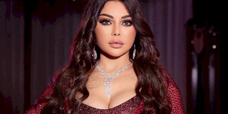 هيفاء وهبي تقاضي سيدة لاحقتها بطلبات شاذة