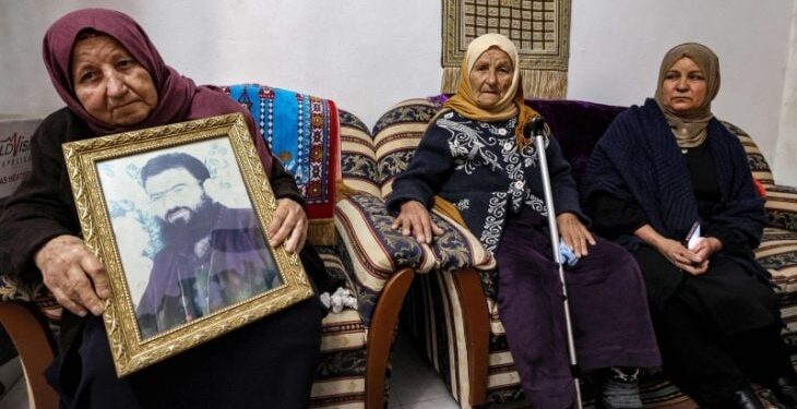 والدة الشهيد صالح العاروري تتحدث عن رحيل ابنها ومتى التقته آخرة مرة- (شاهد)