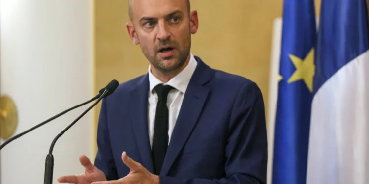الخارجية الفرنسي: عقوبات الاتحاد الأوروبي على سوريا قد تُرفع سريعاً