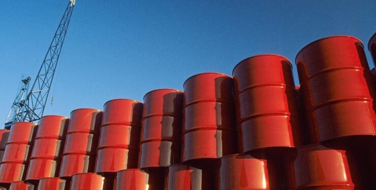 الإمارات والعراق يوقعان اتفاقية لنقل وتخزين زيت الوقود