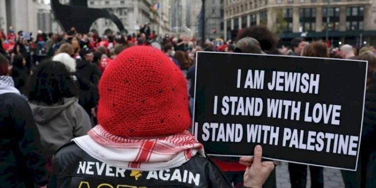يهود أميركا ينقلبون على إسرائيل.. نصفهم مع غزة